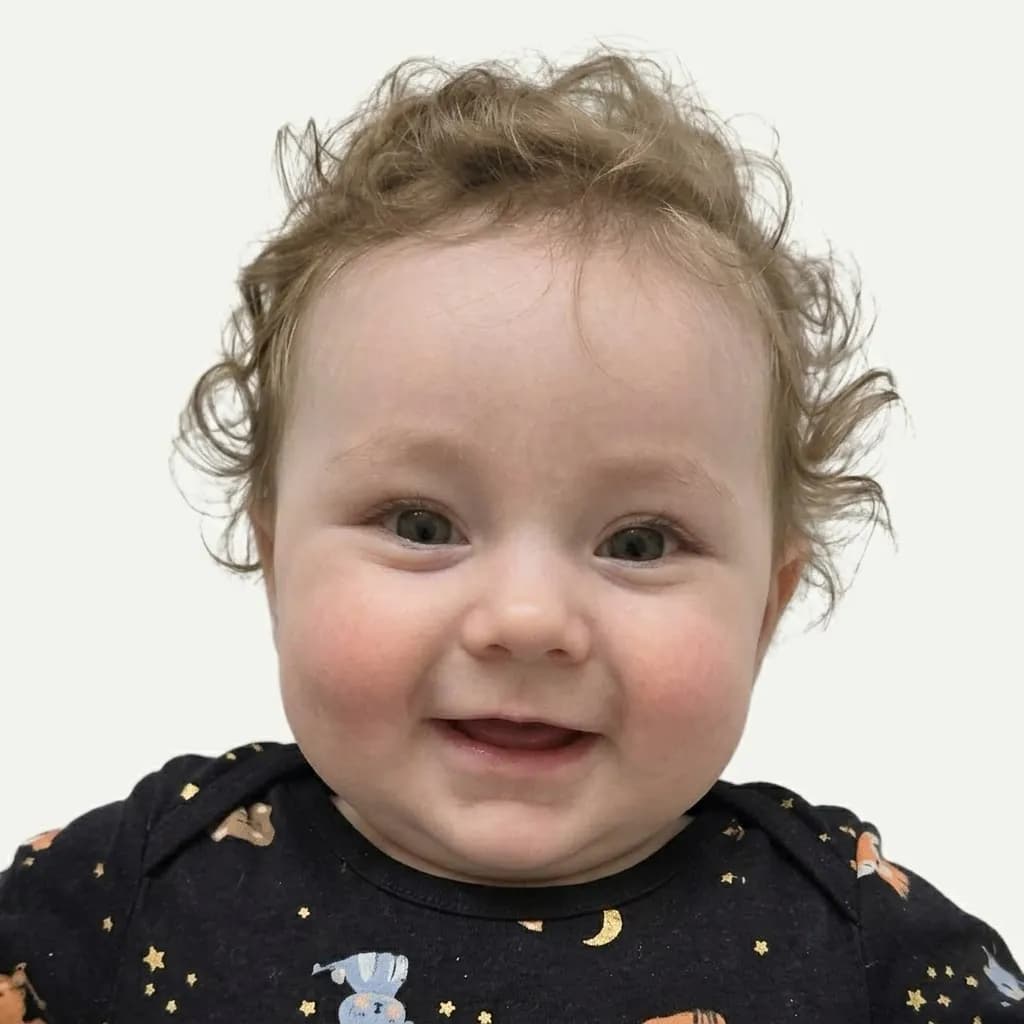Approved 35 × 45 mm passport photo
